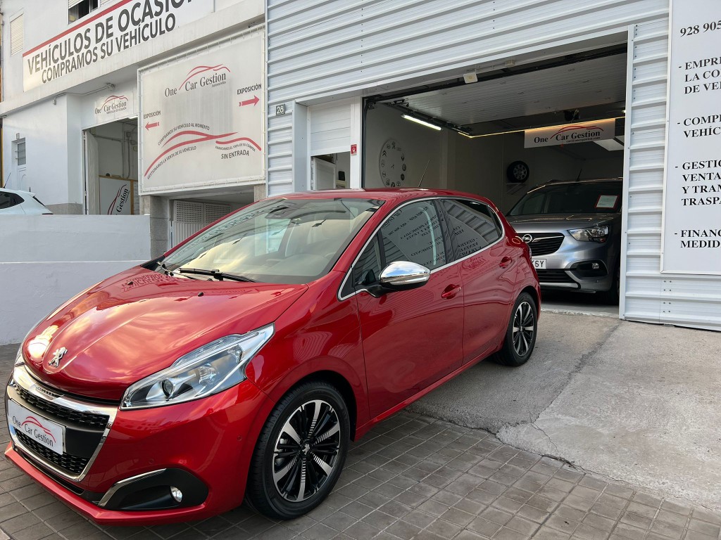 PEUGEOT 208 1.2 110 CV TECH EDIT.