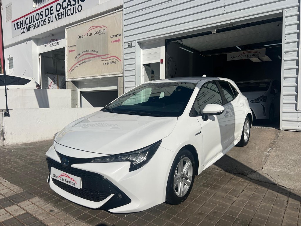 TOYOTA Corolla 1.8 125H ACTIVE TECH