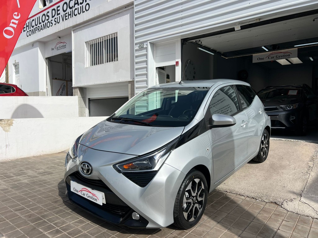 TOYOTA Aygo 1.0 70 xplay