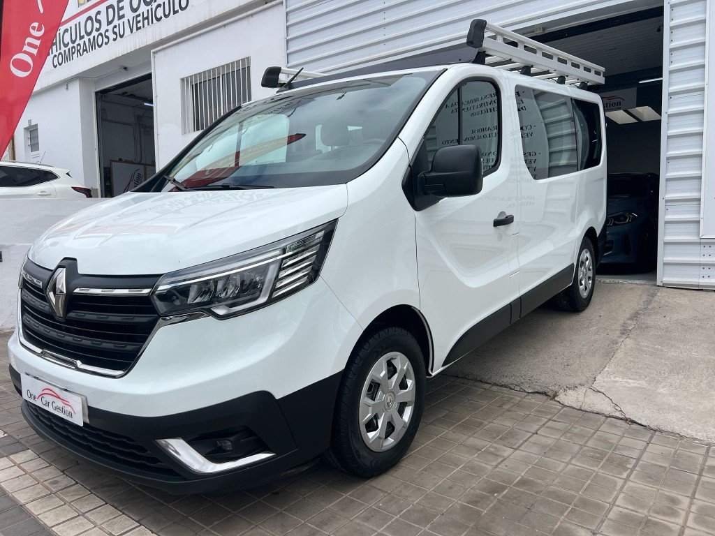 RENAULT TRAFIC 9 PLAZAS 150 CV