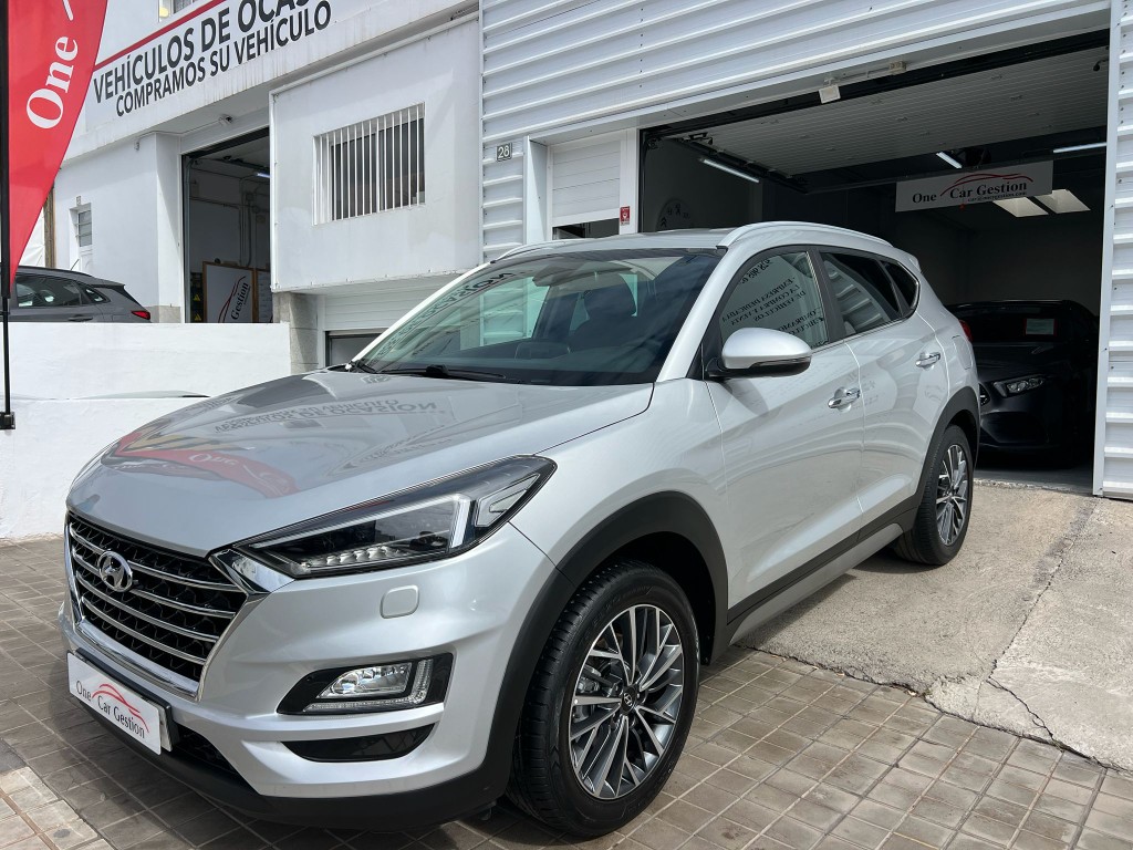 HYUNDAI  TUCSON