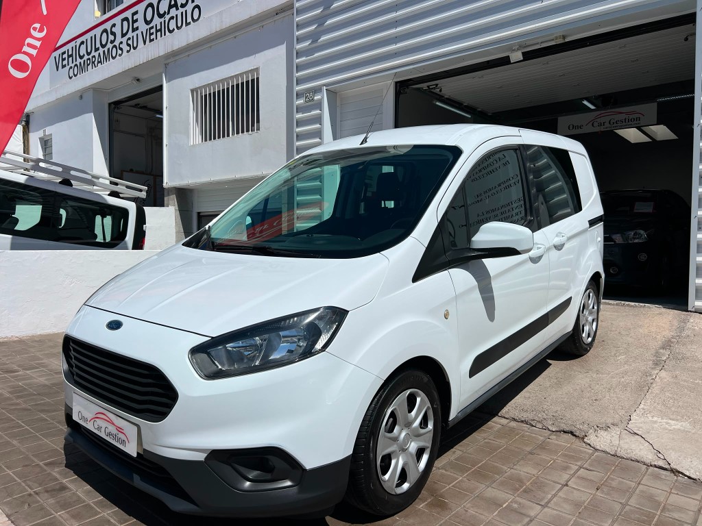 FORD TRANSIT COURIER